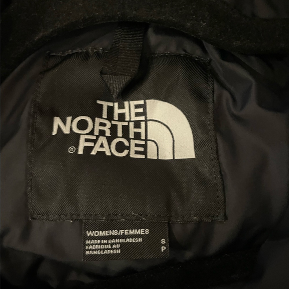 The North Face 1996 Nuptse Women’s 700 Fill Down Jacket - Picture 7 of 9